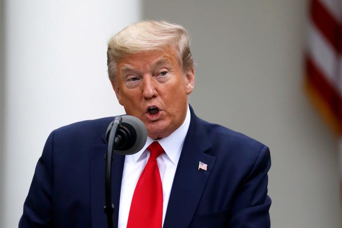 Donald Trump | Ameriški predsednik Donald Trump meni, da bi moral demokratski predsedniški kandidat Joe Biden pred vsakim televizijskim soočenjem na test na prepovedane droge. | Foto Reuters