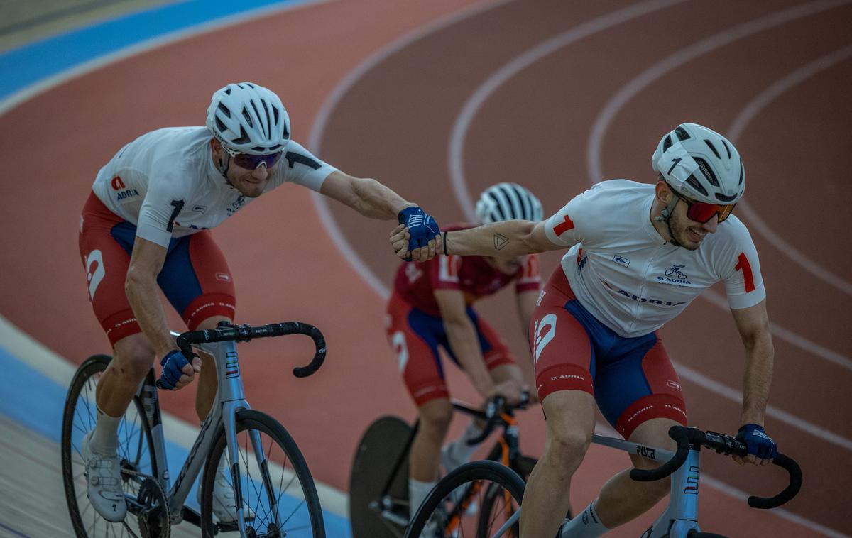 Adria Mobnil velodrom, Češča vas | Drugo mesto sta zasedla Slovenca Matevž Govekar in Erazem Valjavec.  | Foto Adria Mobil