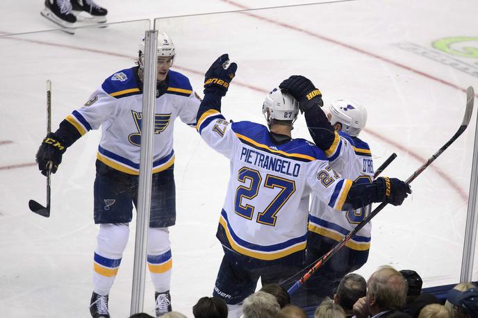 Alex Pietrangelo | Alex Pietrangelo je poskrbel za odločilni zadetek na tekmi med Columbusom in Buffalom. | Foto Reuters