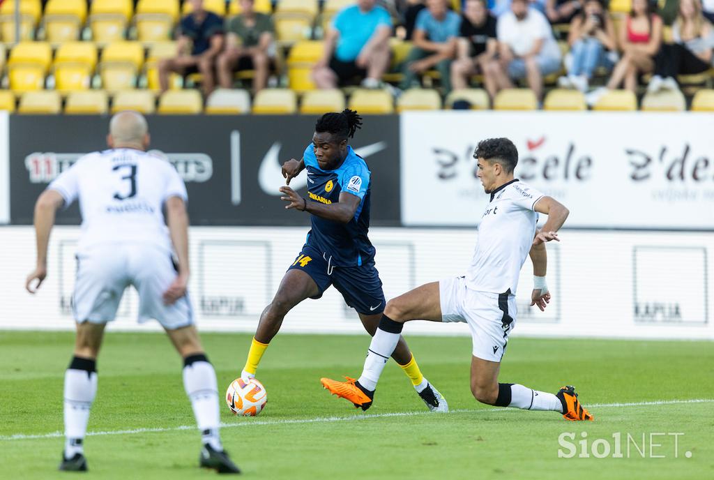 NK Celje Vitoria Guimaraes Charles Ikwuemesi