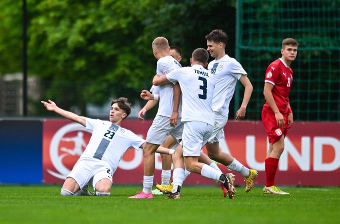 Četrti zadetek za Slovenijo je dosegel up Kopra Rene Hrvatin. | Foto: Uefa