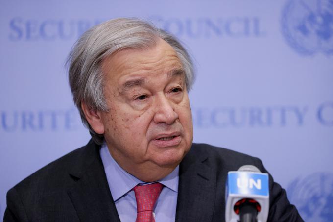 Vojna je vse bolj intenzivna in nepredvidljiva iz ure v uro, je povedal Guterres.  | Foto: Reuters