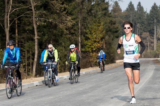 "Organizator ljubljanskega maratona slovenskim tekačem ne namenja enake podpore kot tujim." | Foto: Matic Klanšek Velej/Sportida