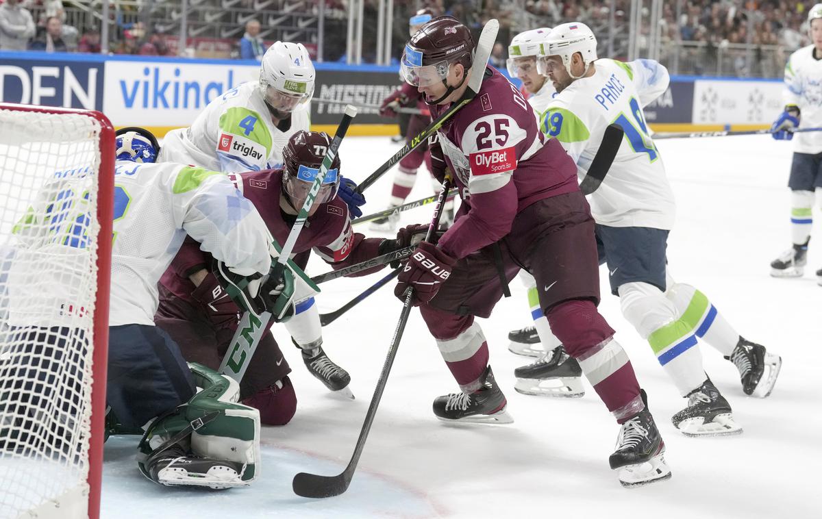 SP v hokeju 2023, slovenska hokejska reprezentanca : Latvija | Slovenski hokejisti so na peti tekmi prvenstva z 2:3 izgubili z Latvijci. | Foto Guliverimage