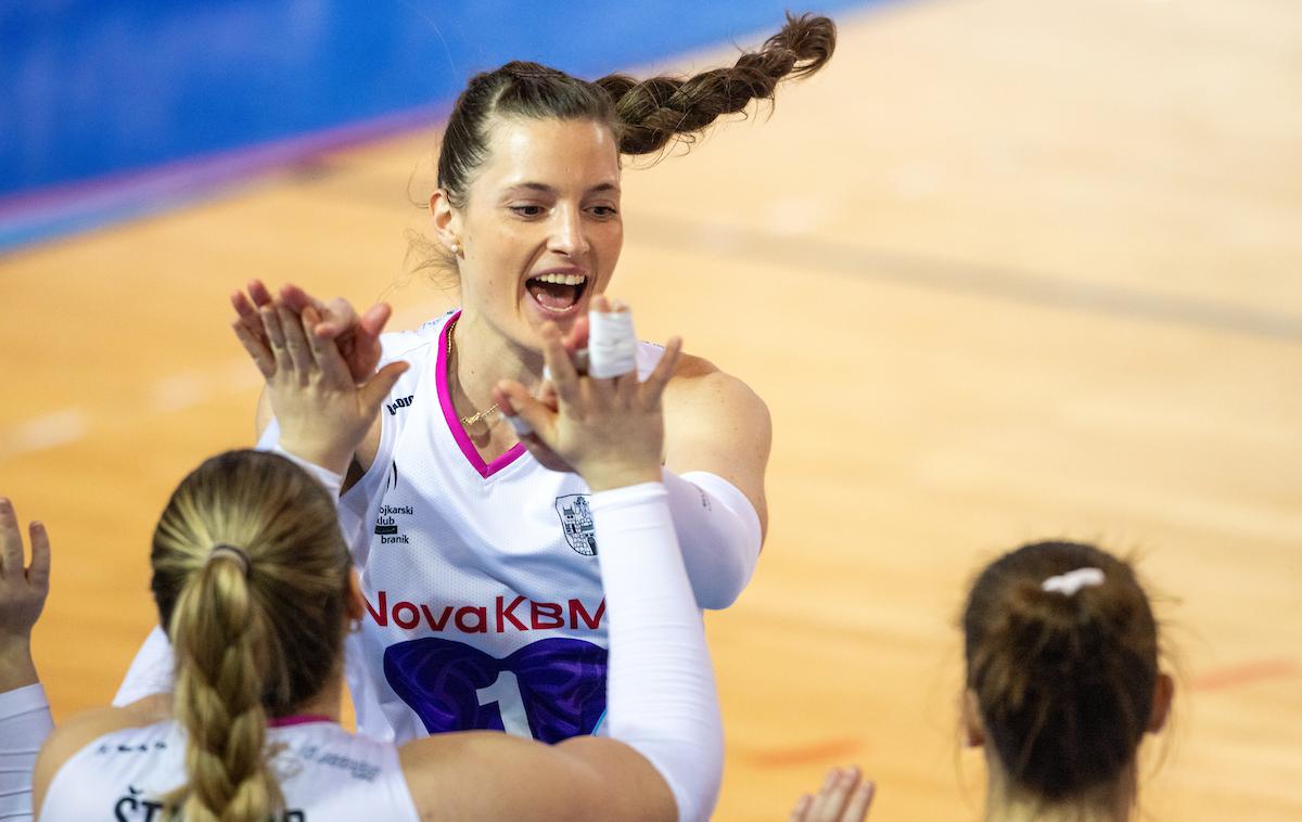 Pokal CEV: Nova KBM Branika - Pölkky Kuusamo | Iza Mlakar bo še naprej nosila dres Nova KBM Branik. | Foto Matic Klanšek Velej/Sportida