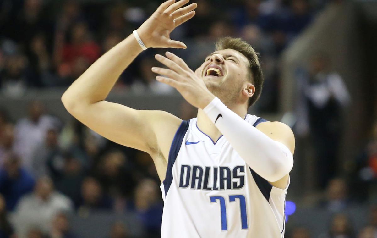 Luka Dončić | Luka Dončić se je prvič v tej sezoni pomeril proti Detroit Pistons in vknjižil trojni dvojček. | Foto Reuters