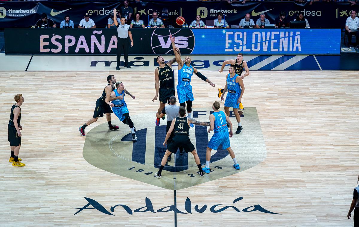 Slovenija Španija Luka Dončić | Slovenija se je v Malagi najprej pomerila s Španijo. | Foto Baloncesto España