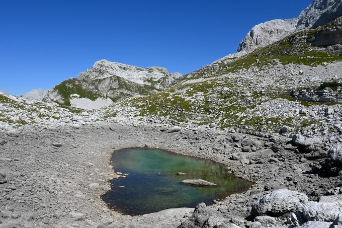 Rjavo jezero pod Kanjavcem | Foto: Matej Podgoršek