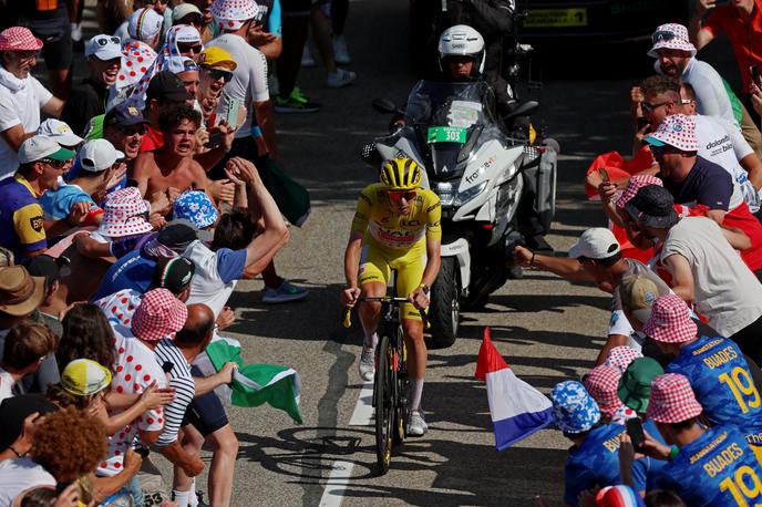 Tadej Pogačar, TDF 2024 | "Ves peloton ve, da je Tadej najboljši in lahko mirno starta v zadnji teden," je prepričan Kristijan Koren. | Foto Reuters