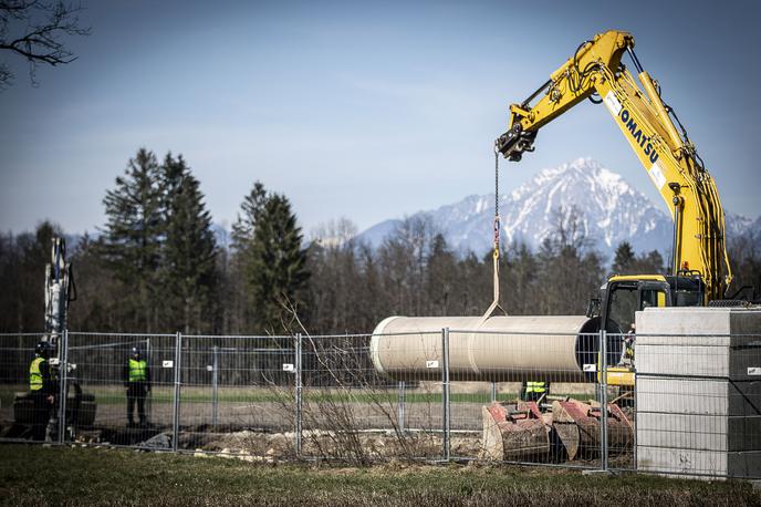 Gradnja nevarnega kanalizacijskega kanala C0 | Foto Ana Kovač