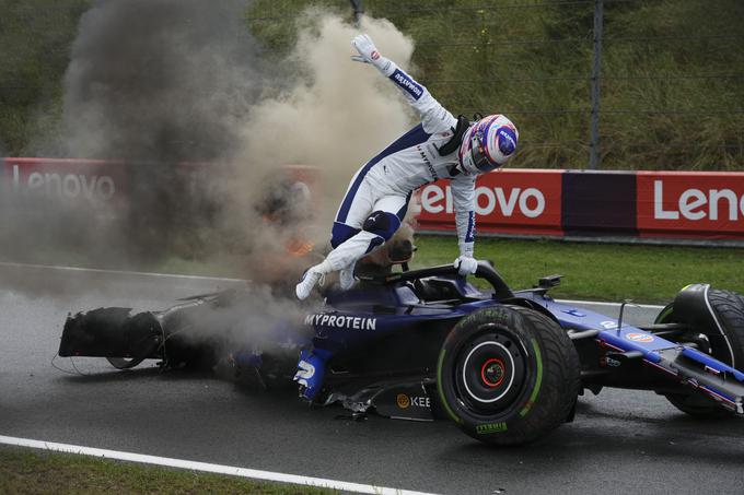 Logan Sargeant je zadnji hip skočil iz gorečega Williamsa. | Foto: Guliverimage