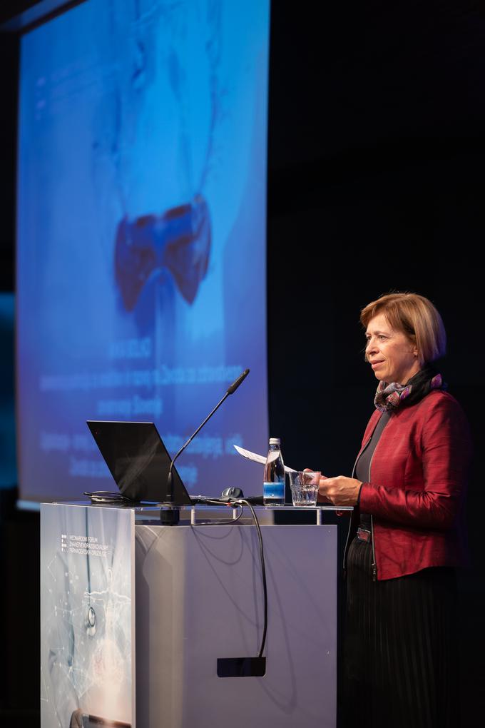 Anka Bolka, direktorica področja za analitiko in razvoj na Zavodu za zdravstveno zavarovanje Slovenije | Foto: Žiga Intihar