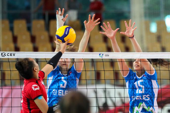 Srebrna liga v odbojki: Slovenija - Luksemburg | Slovenke sp gladko prišle še do pete zaporedne zmage v srebrni ligi. | Foto CEV