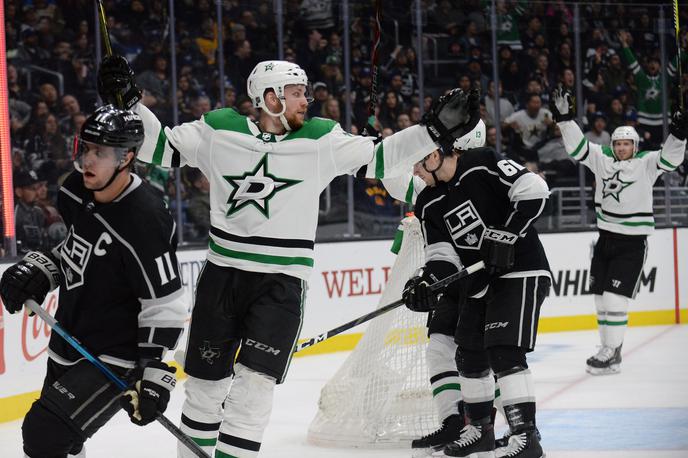 Los Angeles Kings Dallas Stars | Anže Kopitar je proti Dallasu dosegel dva gola, a led že desetič zapored zapustil poražen. | Foto Reuters