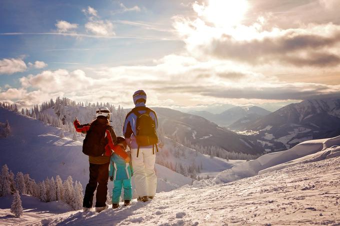 smučanje družina počitnice | Foto: Thinkstock