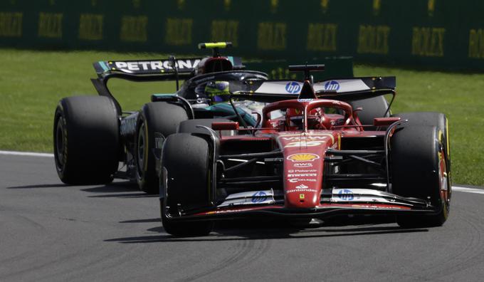 Charles Leclerc je hitro izgubil prvo mesto s štarta. | Foto: Reuters