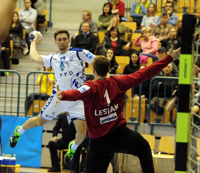 Za Zagreb igrajo trije Slovenci. Na fotografiji je Darko Cingesar. | Foto: Liga Seha Gazprom