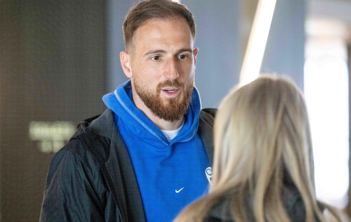 zbor nogometna reprezentanca Jan Oblak | Jan Oblak je izpustil junijsko reprezentančno akcijo. Tokrat bo prisoten, kar je ogromna pridobitev za slovensko izbrano vrsto. | Foto Vid Ponikvar/Sportida