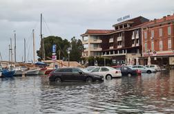 V Piranu spet sirena pred poplavami, gasilci v pripravljenosti #foto