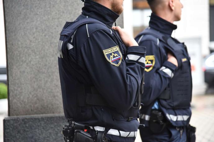 Policija | Pri policiji poudarjajo, da je šlo pri ponedeljkovem streljanju v Fužinah in podobnih dogodkih v letošnjem letu za dogodke, ki so bili natančno premišljeni. | Foto STA