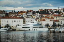 Ruska oligarha prevzemata turizem na Malem Lošinju