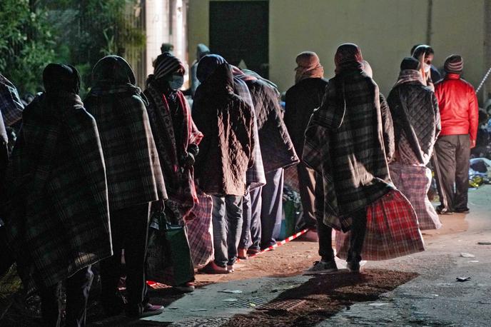 migranti | Oba centra, ki ju bo upravljala Italija, naj bi po uradnih ocenah sprejela do tri tisoč migrantov na mesec. | Foto Reuters