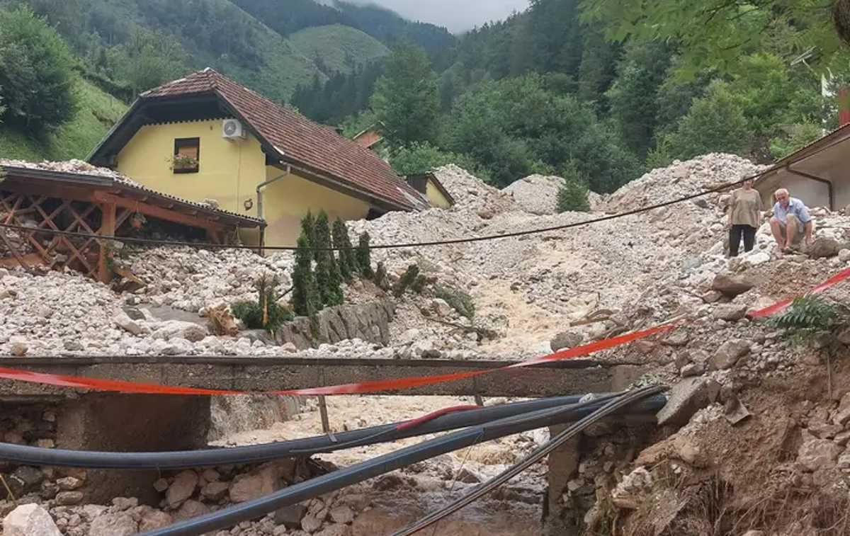 PREDDVOR | Med prebivalci poškodovanih ni bilo, je pa šest prebivalcev iz treh objektov moralo poiskati druge namestitve. | Foto Civilna zaščita Preddvor