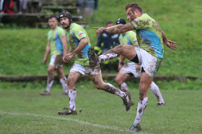 Zdajšnji selektor reprezentance in nekdanji reprezentančni in klubski kolega Peter Kavčič ga je že obiskal na Novi Zelandiji. | Foto: www.alesfevzer.com