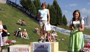 70-letna Slovenka se ne da - Jungfrau maraton pretekla z mavcem na roki