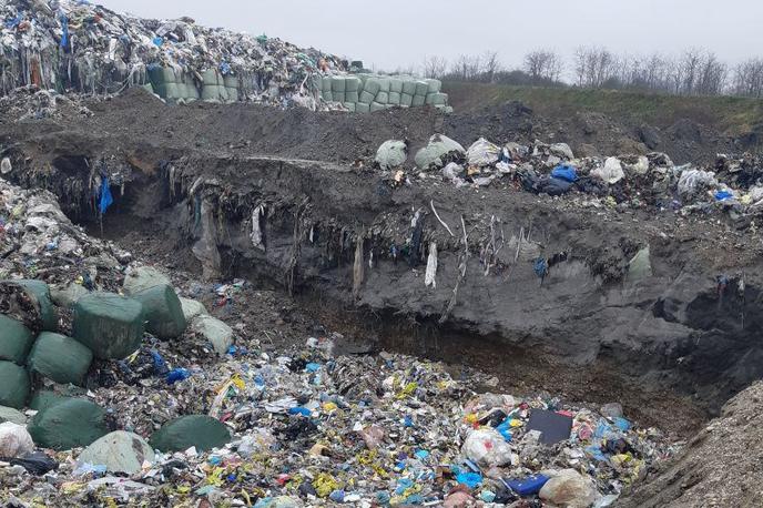 Kostak, Krško | V zadevo sta se vključila tudi Mestna občina Krško in nacionalni preiskovalni urad.   | Foto necenzurirano.si