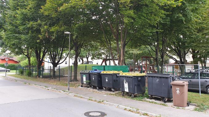 smetnjaki požar zabojniki Bežigrad | Foto: Metka Prezelj