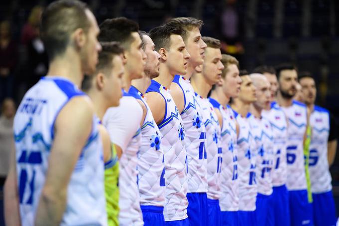 Slovence v četrtek čaka obračun s Francozi. | Foto: CEV