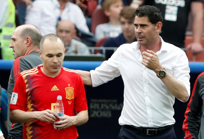 Fernando Hierro je poslal Andresa Iniesto v igro šele v drugem polčasu. | Foto: Reuters