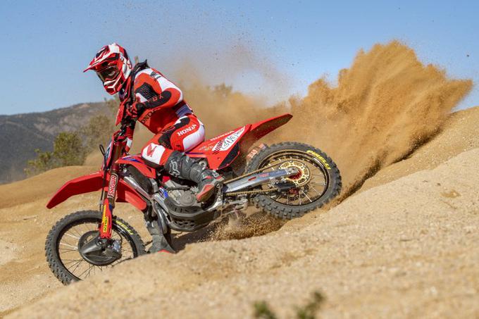 Tim na Sardiniji ostaja vse do prve dirke MXGP. | Foto: Honda Pro Racing/ShotbyBavo