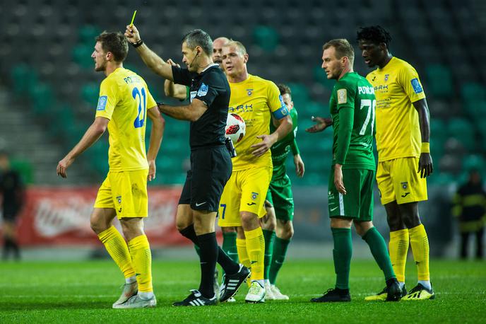 Damir Skomina | Damir Skomina je bil na derbiju med Olimpijo in Mariborom spet v središču pozornosti. | Foto Grega Valančič/Sportida