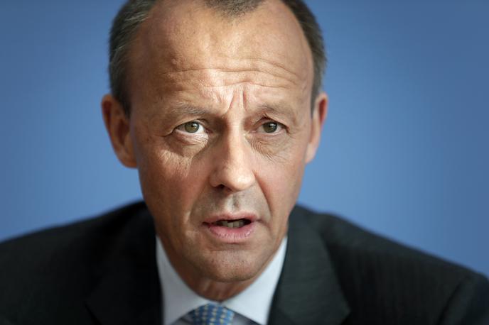 Friedrich Merz | "Nadzorovati in omejiti moramo prehajanje nemških državnih mej," je dejal vodja nemške opozicije iz desnosredinske Krščansko-demokratske unije Friedrich Merz in predlagal zaostrovanje migracijske politike.  | Foto Guliverimage