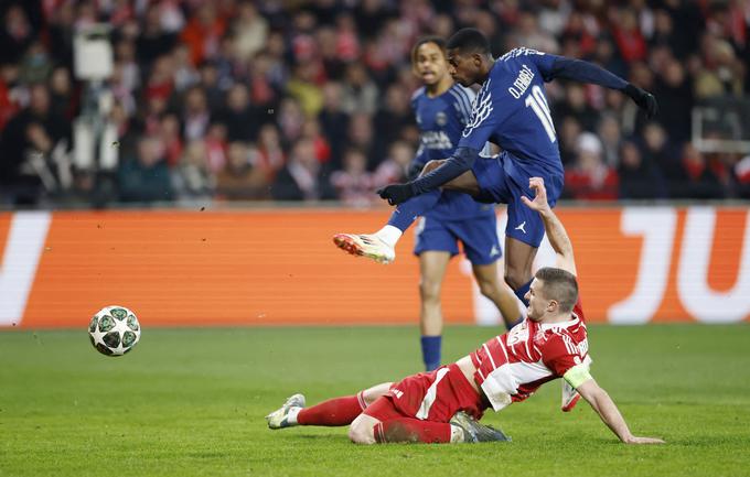 Ousmane Dembele je streljal in zadel z 3:0. | Foto: Reuters