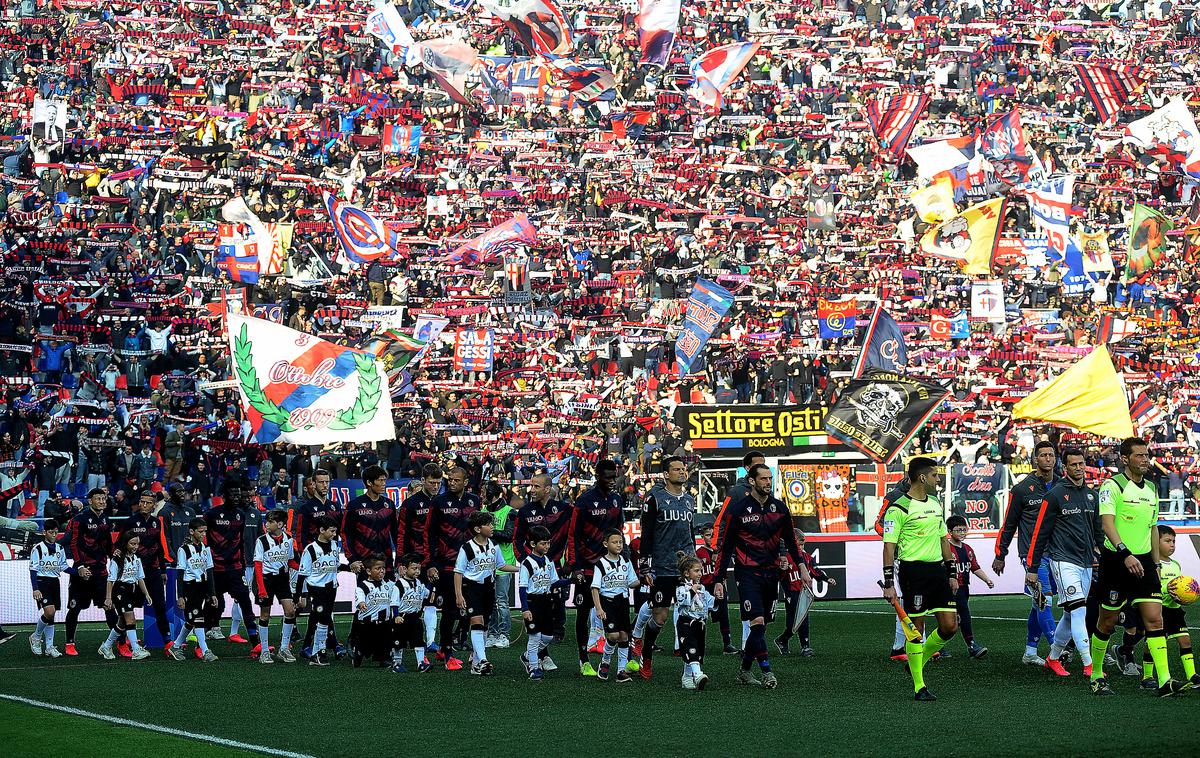 Bologna | Pri Bologni sumijo na okužbo s koornavirusom pri enem od članov trenerskega štaba. | Foto Getty Images