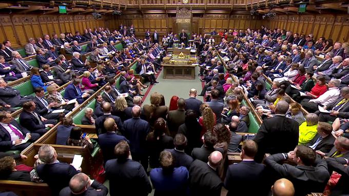 Britanski parlament deluje v palači Westminster, ki je bila narejena sredi 19. stoletja. Palača je uvrščena tudi na seznam Unescove svetovne kulturne dediščine. | Foto: Reuters