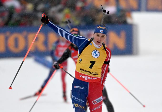 V ženski konkurenci odločitve še ni. Številne tekmovalke še imajo možnosti za skupno zmago. V seštevku vodi Francozinja Julia Simon. | Foto: Guliverimage/Vladimir Fedorenko