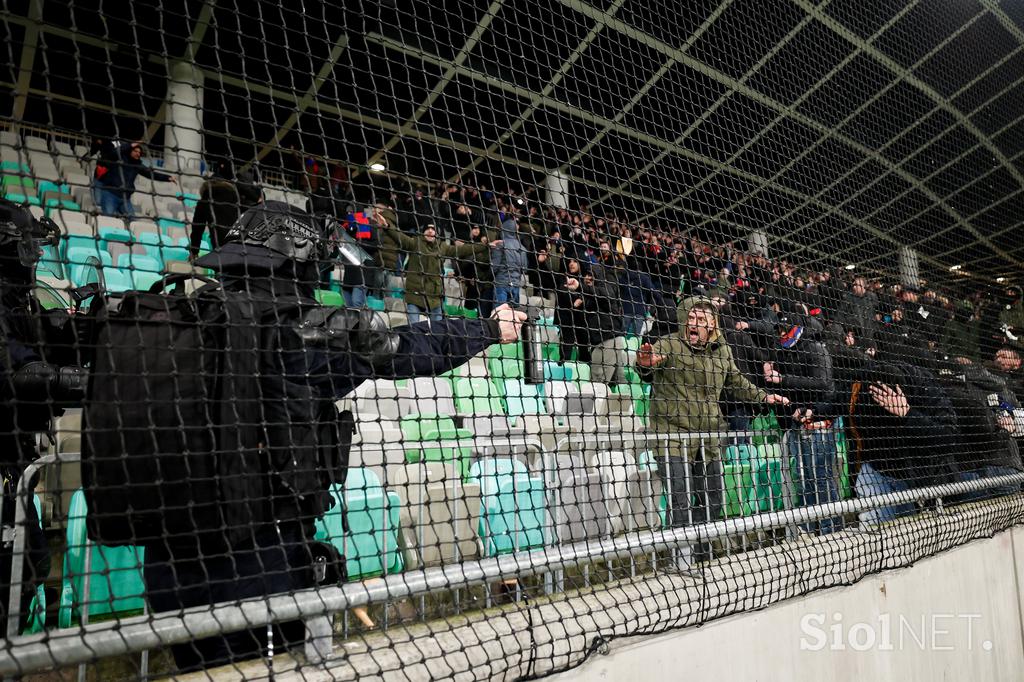 Olimpija - Borac, pretek navijačev