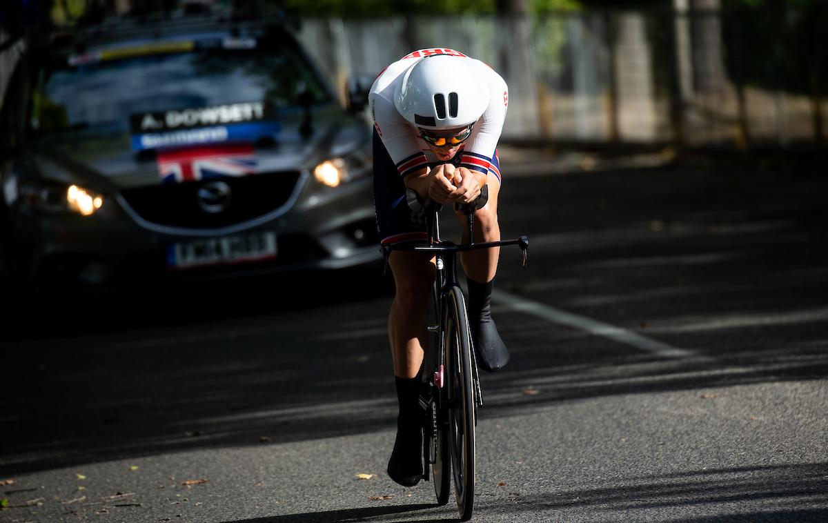 Alex Dowsett | Alex Dowsett je prepričan, da lahko v eni uri prekolesari več kot 55,089 kilometra, kar je rekord Victorja Campenaertsa iz leta 2019. | Foto Vid Ponikvar