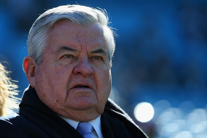 Jerry Richardson je ameriški nogomet v ligi NFL igral le dve leti in si bogastvo ustvaril po odhodu v pokoj. | Foto: 