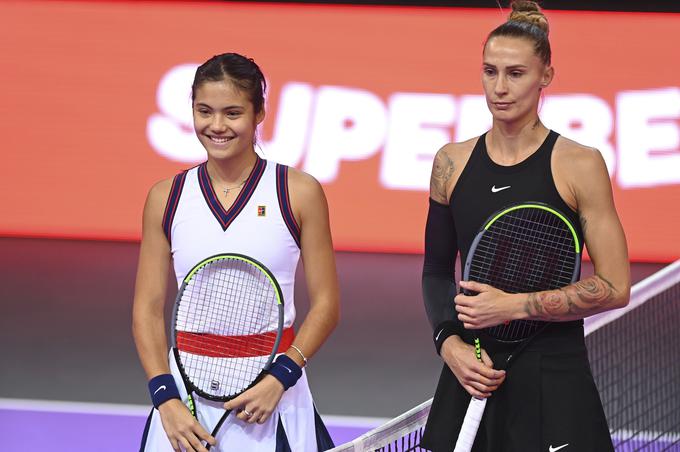 Emma Raducanu , Polona Hercog | Foto: Guliverimage/Vladimir Fedorenko