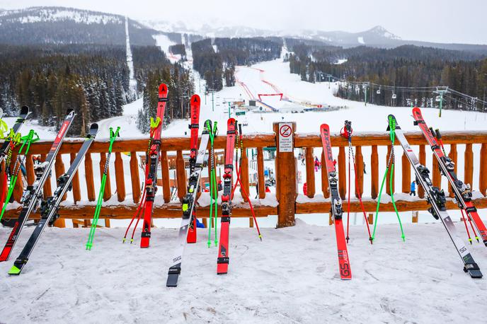 Lake Louise, alpsko smučanje | Lake Louise bo ta vikend gostil tekmi za svetovni pokal v smuku in superveleslalomu. | Foto Reuters