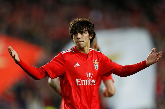 Joao Felix | Joao Felix je že v svoji krstni sezoni med člani navdušil Evropo ter postal tarča vseh evropskih velikanov. Največ poguma in tudi denarja so imeli očitno pri Atleticu. | Foto Reuters