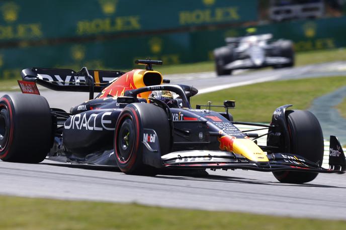 Brazilija Verstappen Red Bull | Verstappen je v nedeljo v Braziliji osvojil šesto mesto. Perezu ga ni želel prepustiti. | Foto Reuters