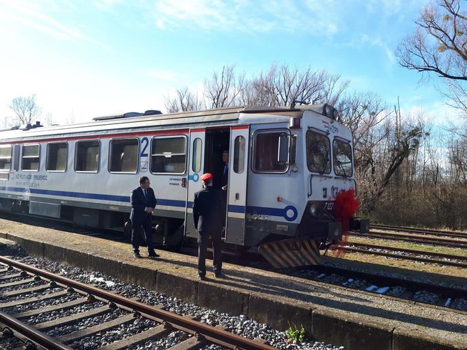 Med Lendavo in Murskim Središćem na Hrvaškem so danes znova vzpostavili pred časom ukinjeno železniško povezavo. | Foto: Matic Prevc/STA