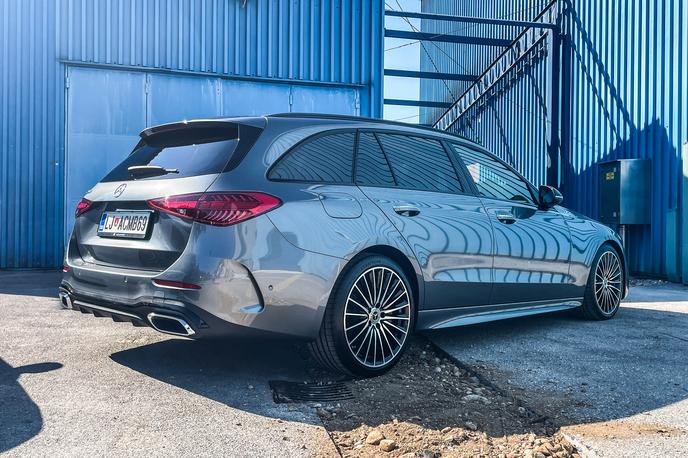 Mercedes-benz razred C | Novi mercedes-benz razreda C je še na voljo tudi kot karavan. Kako dolgo še? | Foto Gašper Pirman