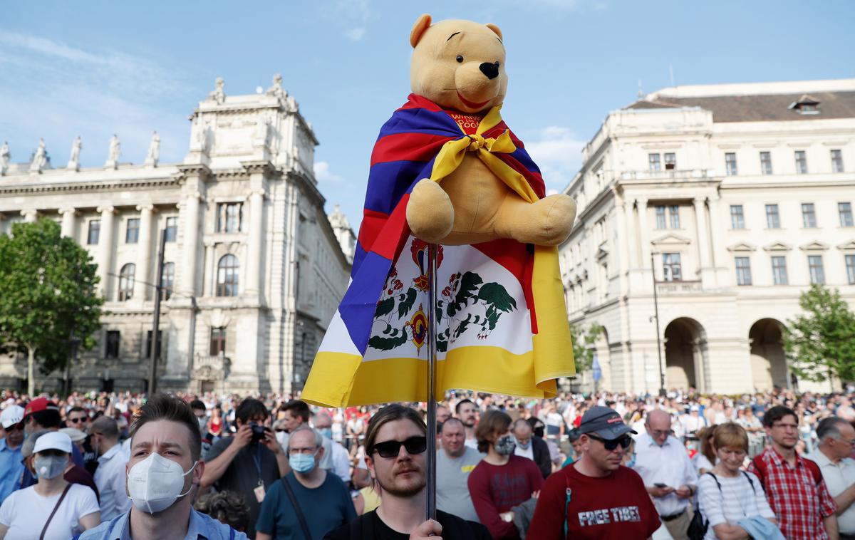 Protesti | Vlada trdi, da bo prestižna univerza več tisoč madžarskim, kitajskim in drugim mednarodnim študentom omogočila pridobitev diplome, ki je cenjena. | Foto Reuters